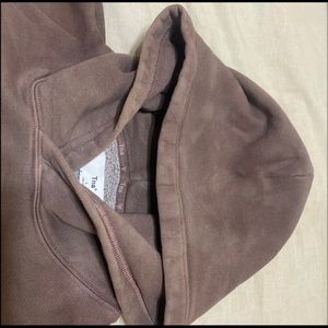 aritzia hoodie